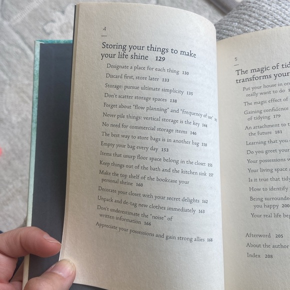 NWT 💰 Marie Kondo: the life changing magic of tidying up book - Picture 7 of 8